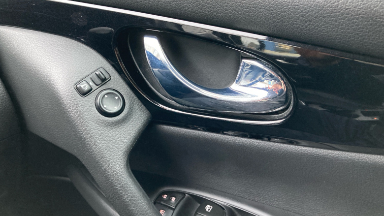 Nissan Qashqai 1.5 dCi 115 Acenta Premium 5dr Diesel Hatchback